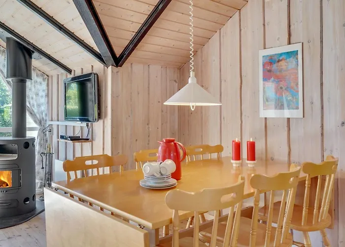 Annelore - 400m From The Sea By Interhome Hejls