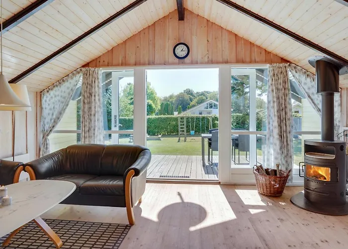 Annelore - 400m From The Sea By Interhome