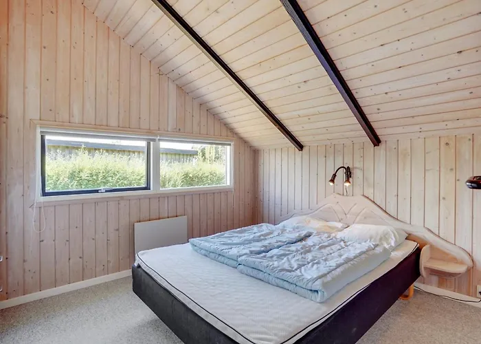 Annelore - 400m From The Sea By Interhome